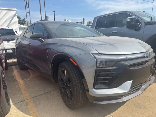 New 2026 Chevrolet Blazer EV SS w/ LPO, Blackout Package image 2