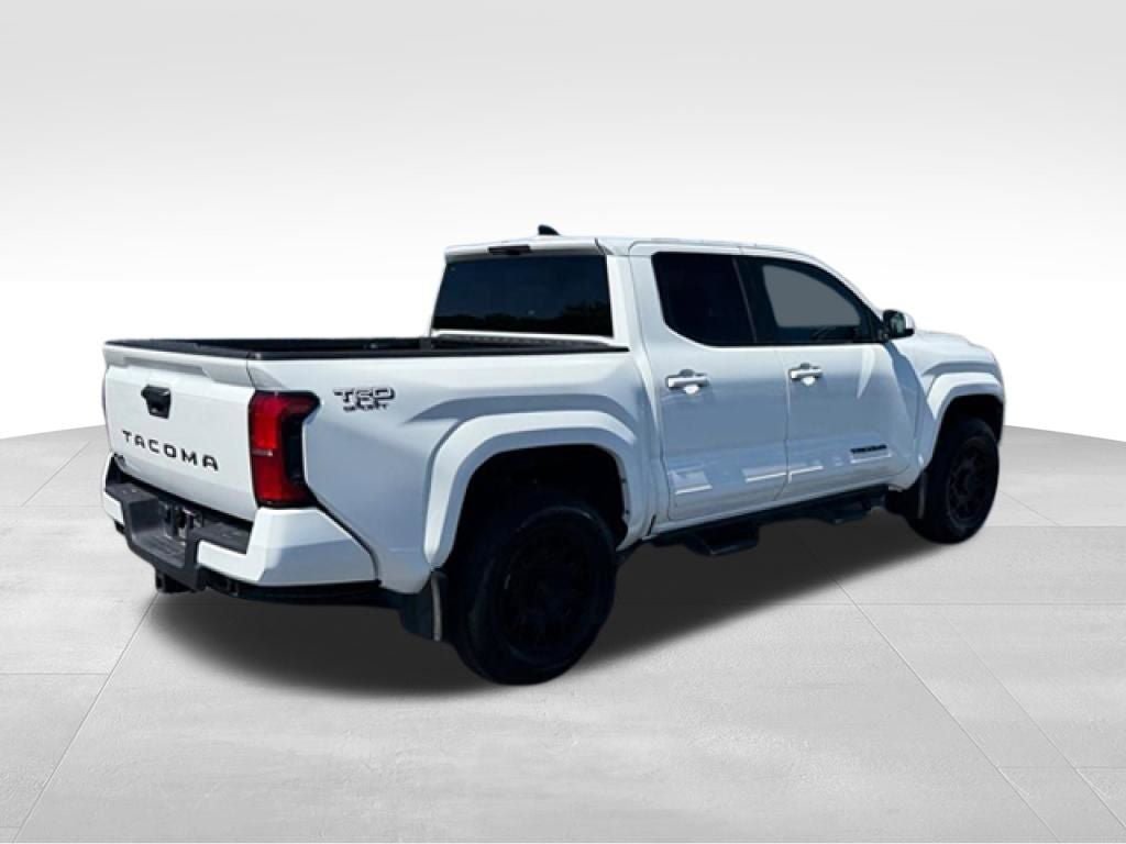Used 2025 Toyota Tacoma TRD Sport AWD/4WD image 7