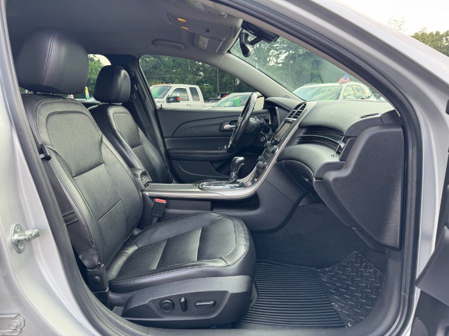 Used 2013 Chevrolet Malibu LTZ FWD image 18