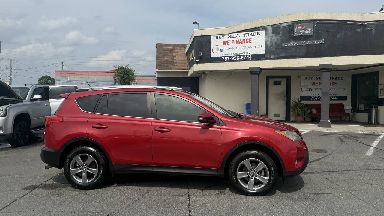 Used 2015 Toyota RAV4 XLE AWD/4WD image 11