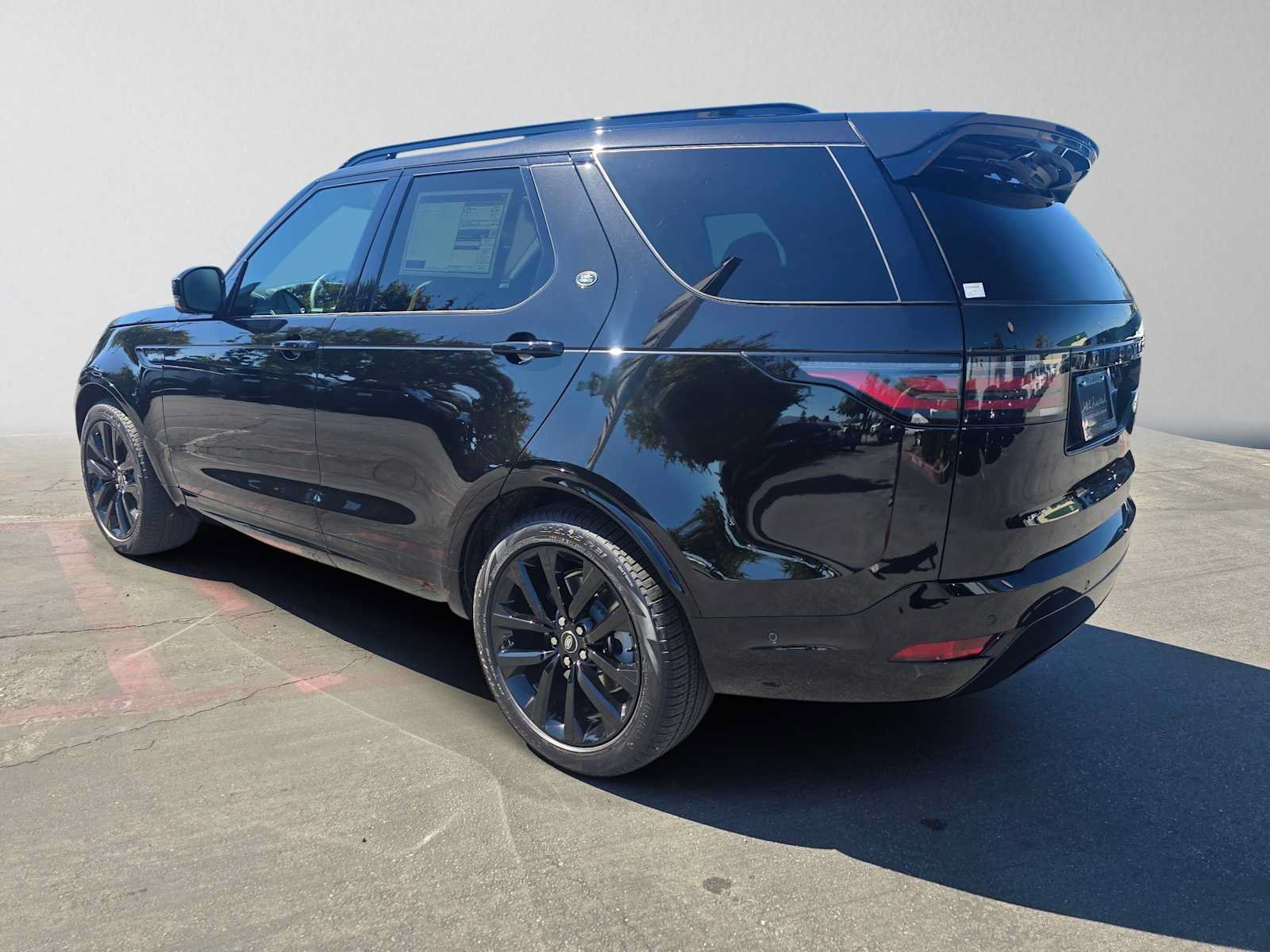New 2026 Land Rover Discovery Dynamic SE AWD/4WD image 3