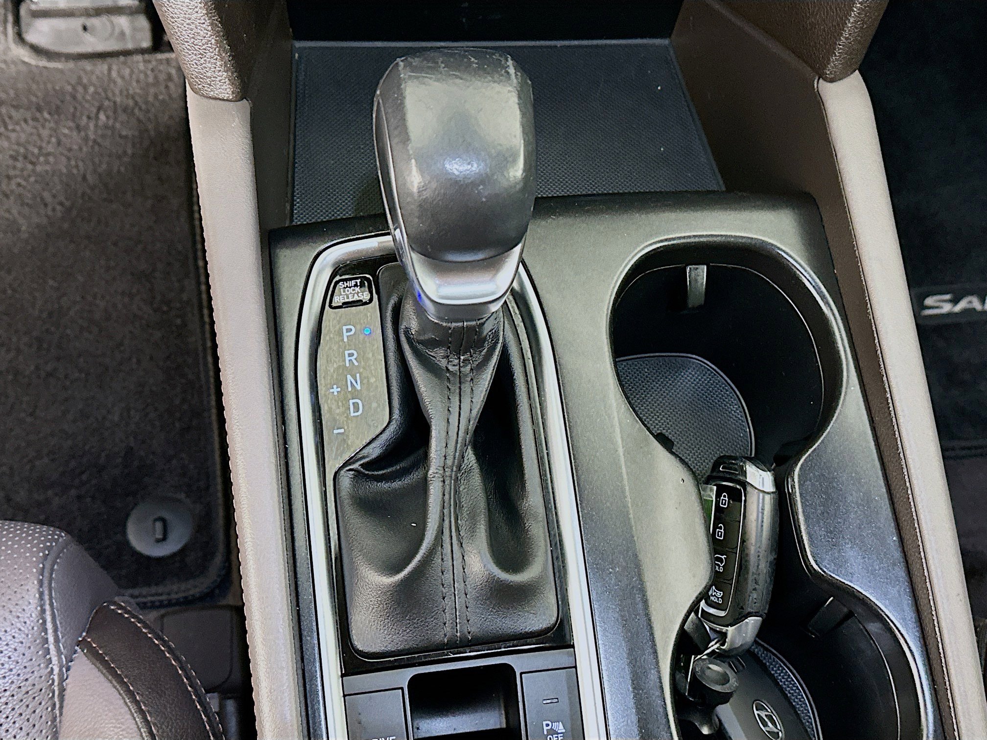 Used 2019 Hyundai Santa Fe Limited image 24