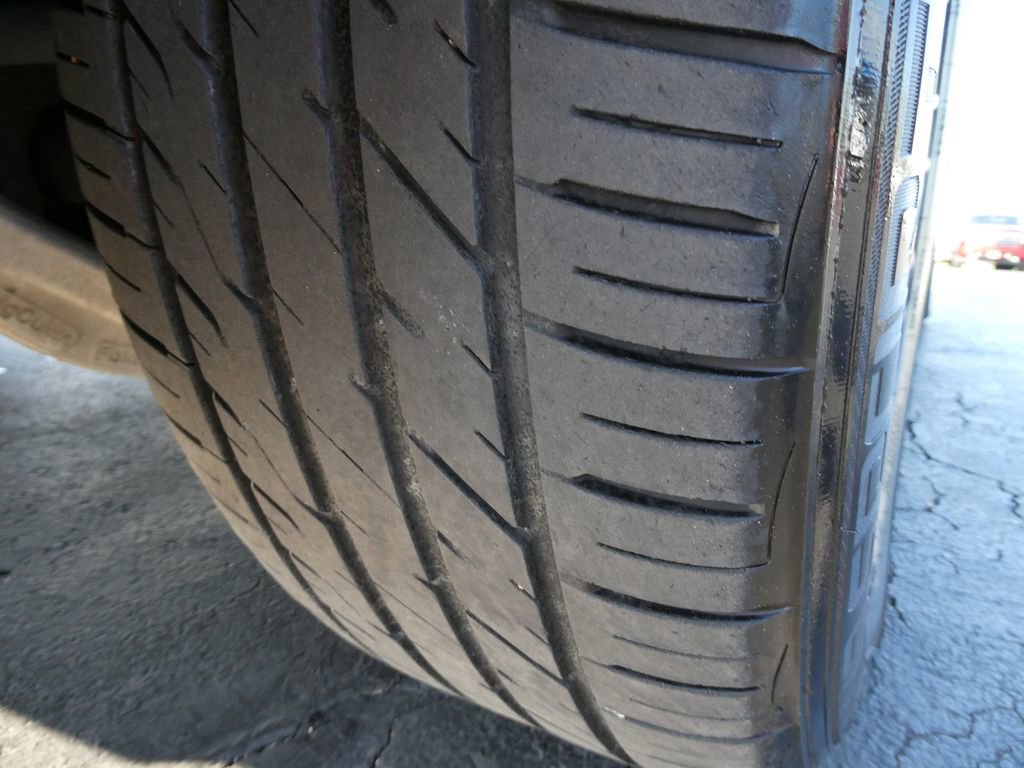 Used 2020 Ford Explorer Limited image 11