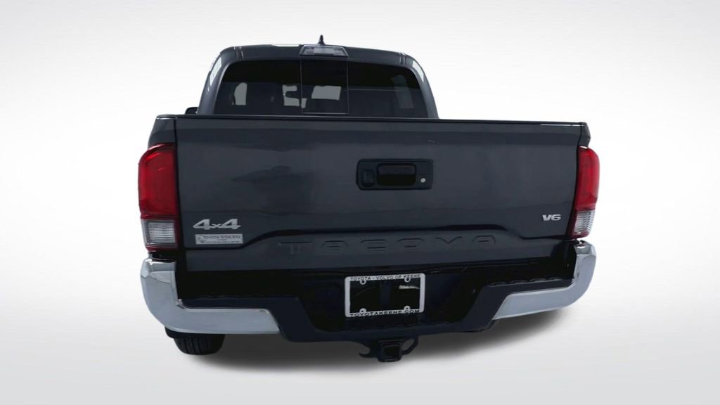 Certified 2023 Toyota Tacoma SR5 AWD/4WD image 8