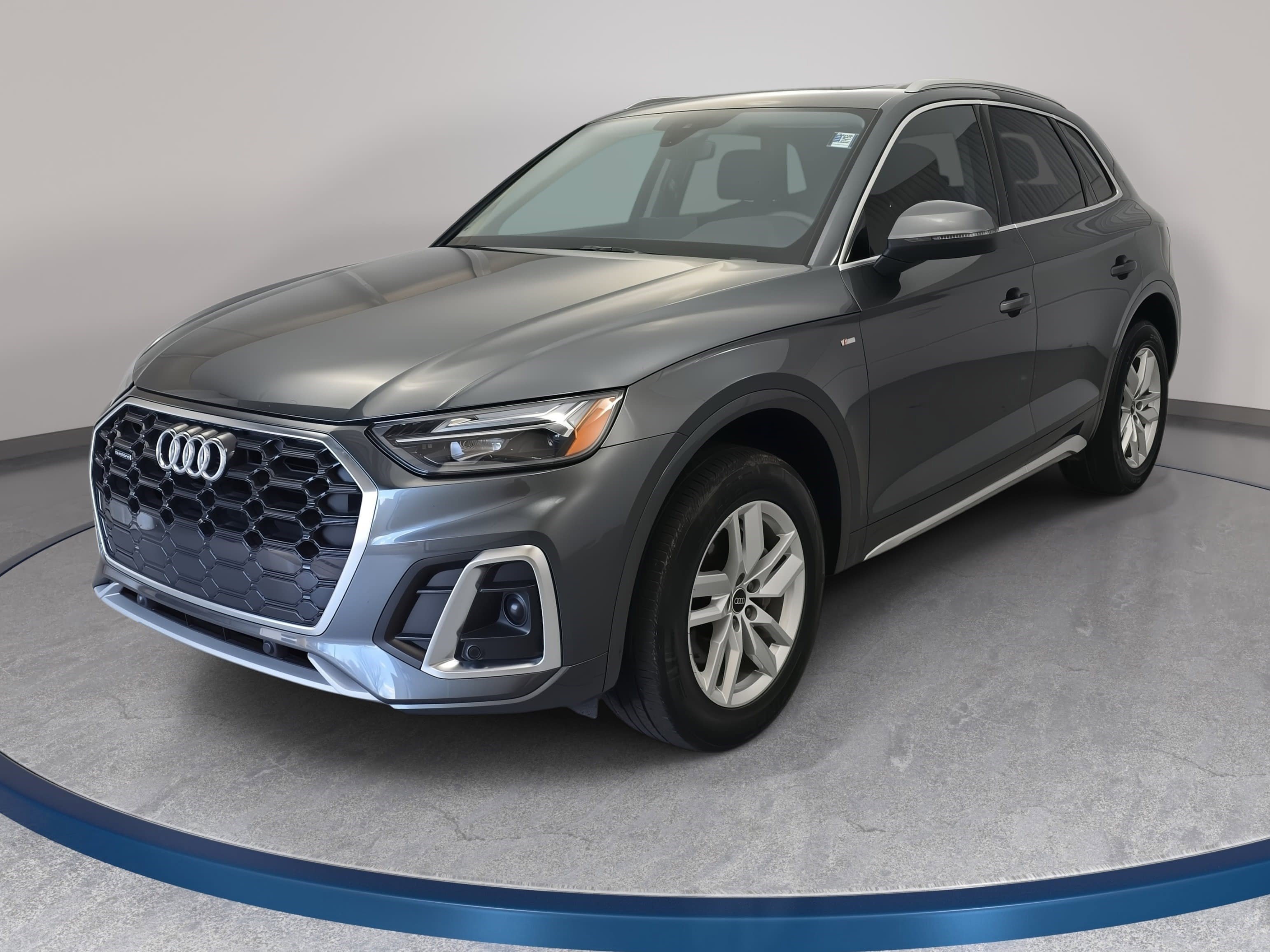 Used 2023 Audi Q5 2.0T Premium w/ Convenience Package image 1