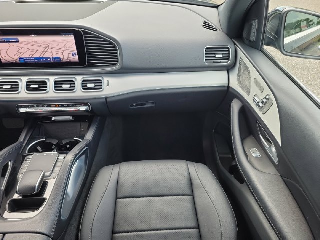 Used 2025 Mercedes-Benz GLE 350 4MATIC image 17