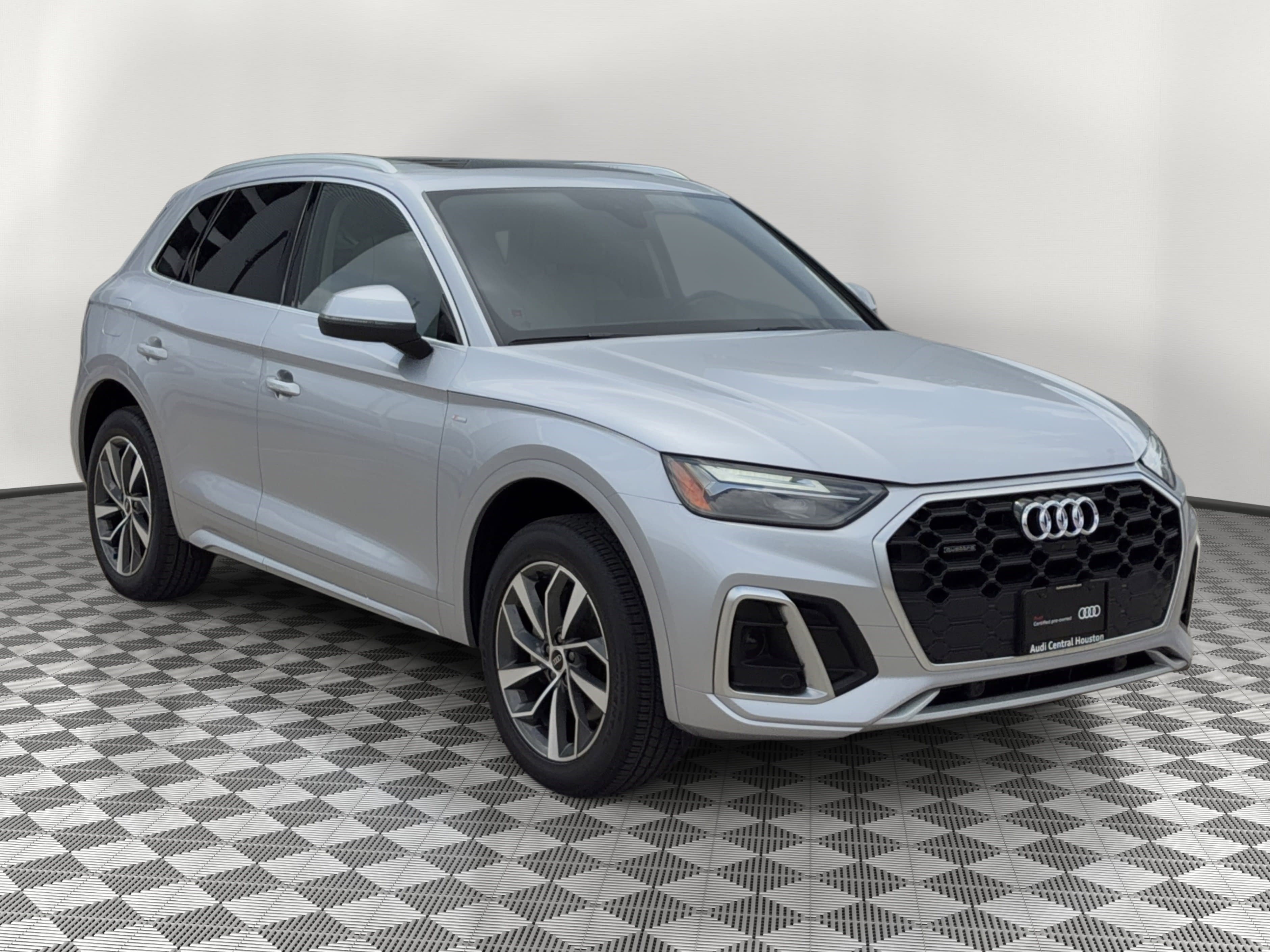 Certified 2023 Audi Q5 2.0T Premium Plus w/ Premium Plus Package image 7