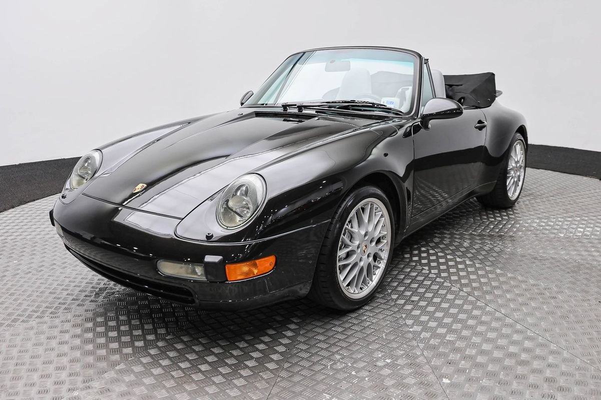 Used 1995 Porsche 911 Carrera 4 AWD/4WD image 2
