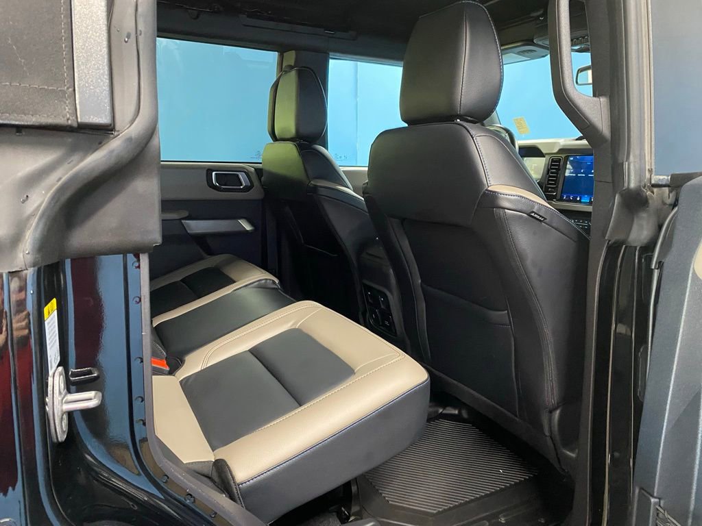 Used 2023 Ford Bronco Wildtrak image 42