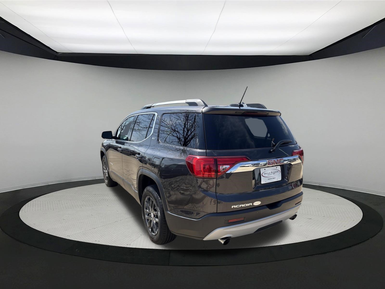 Used 2018 GMC Acadia SLT image 5