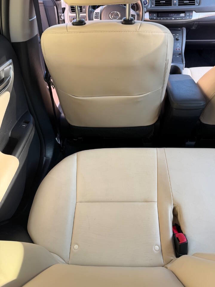 Used 2012 Lexus CT 200h Premium w/ Premium Audio Pkg image 18