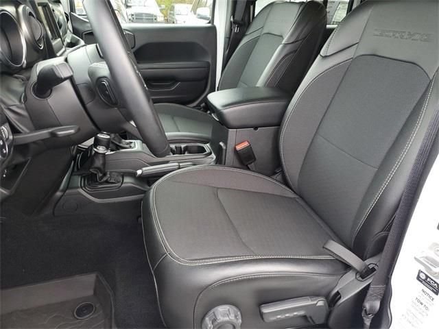 New 2023 Jeep Gladiator Sport AWD/4WD image 13