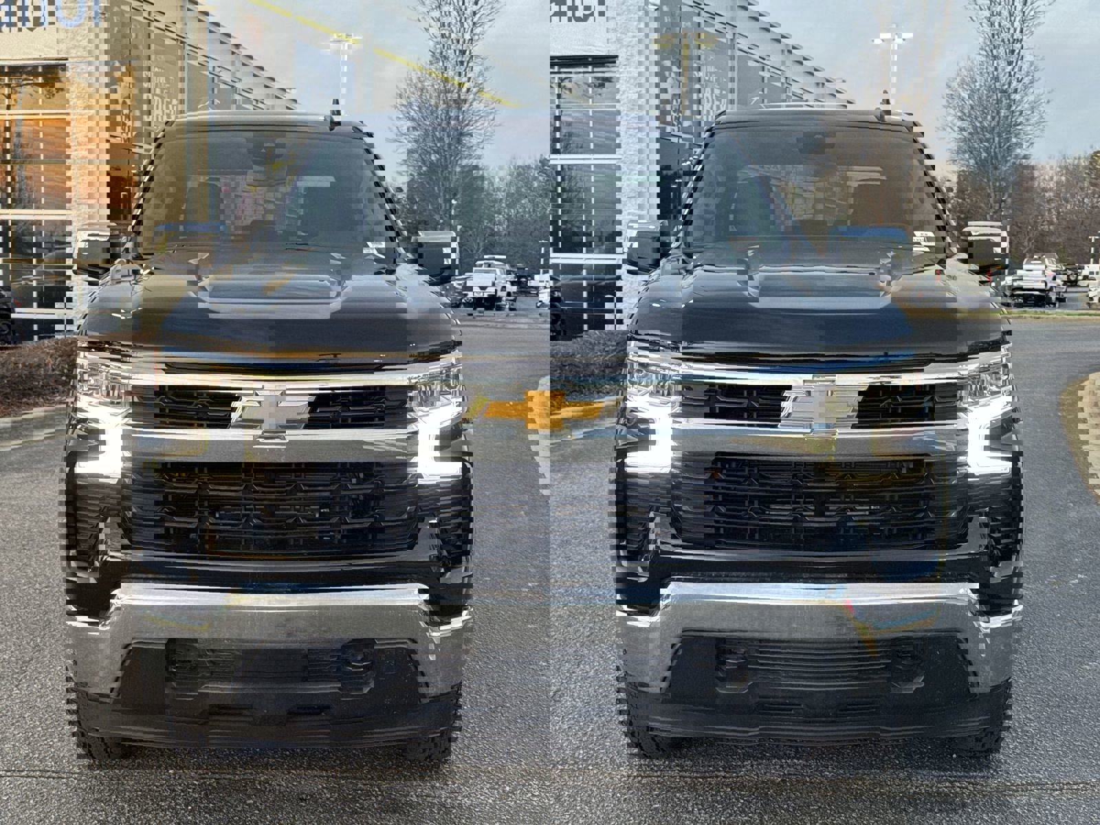 Used 2023 Chevrolet Silverado 1500 LT image 3