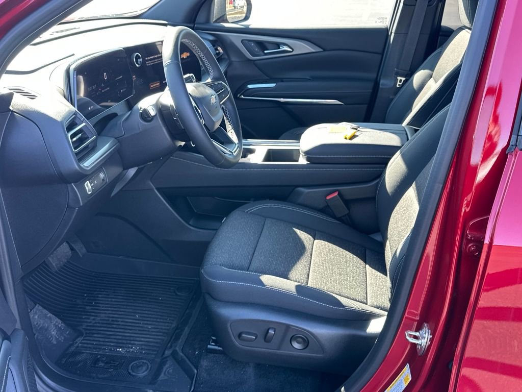 New 2026 Chevrolet Traverse LT w/ Driver Confidence Package image 10