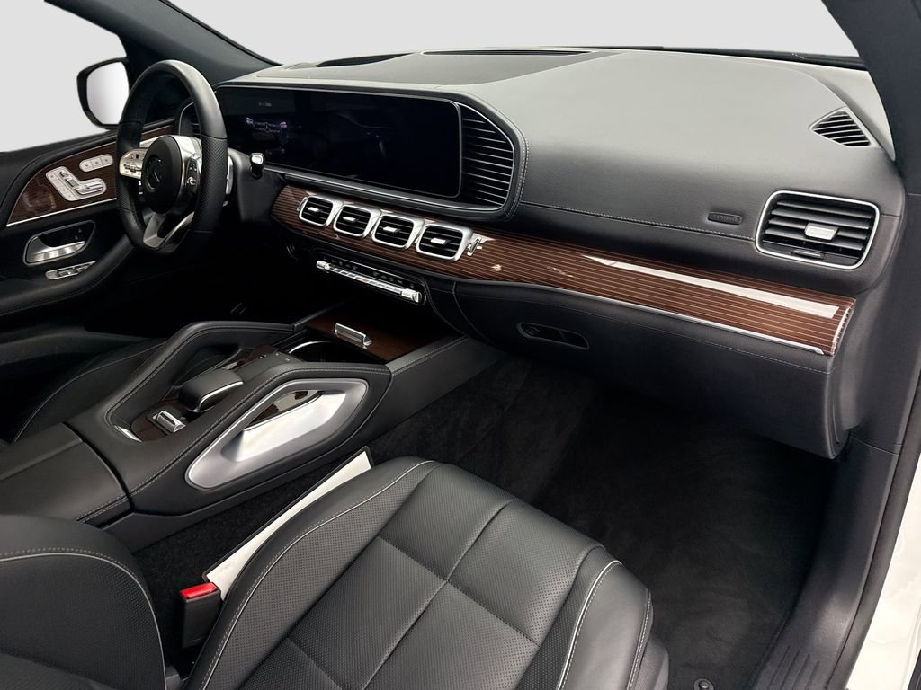 Used 2023 Mercedes-Benz GLS 580 4MATIC image 16