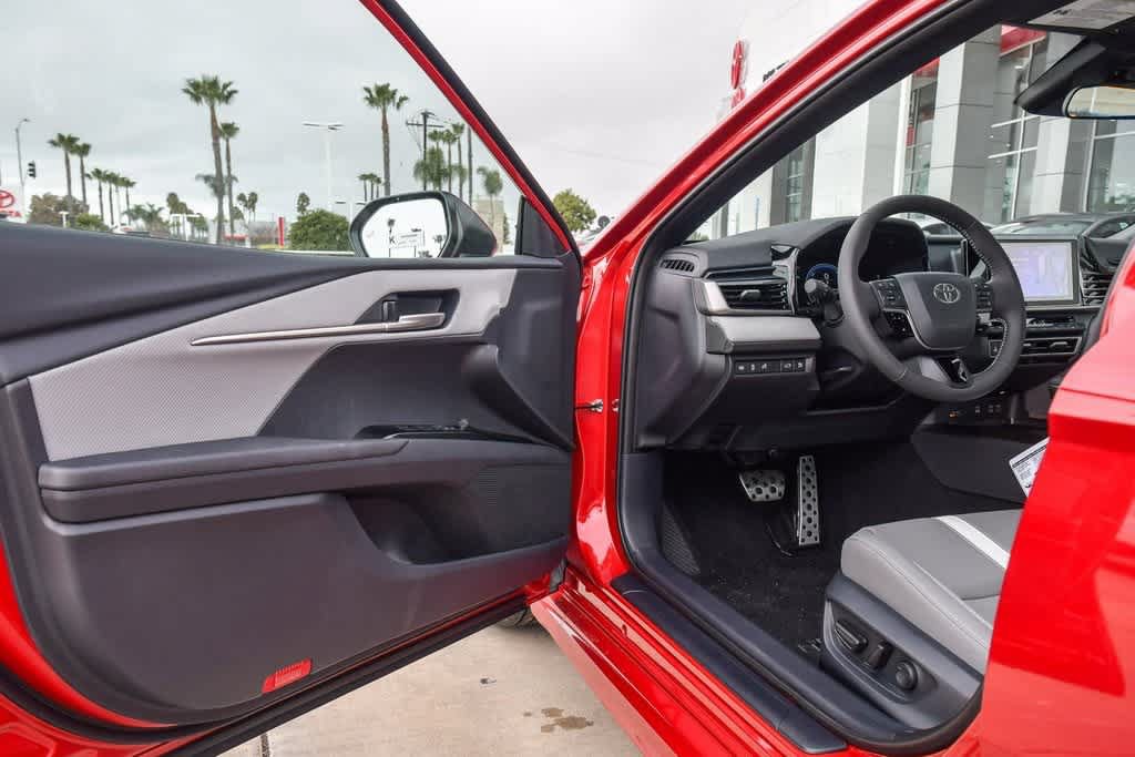 New 2025 Toyota Camry SE FWD image 20
