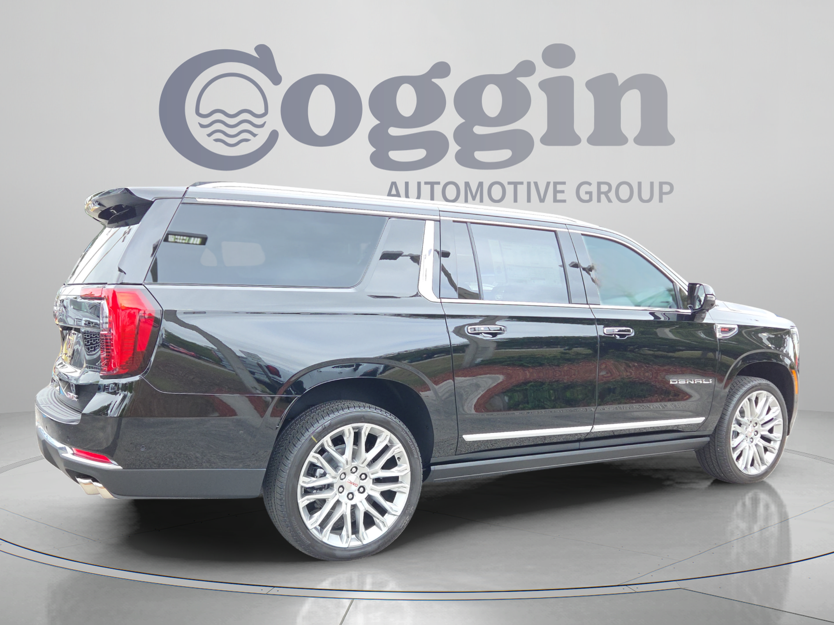 New 2026 GMC Yukon XL Denali w/ Denali Reserve Package AWD/4WD image 5
