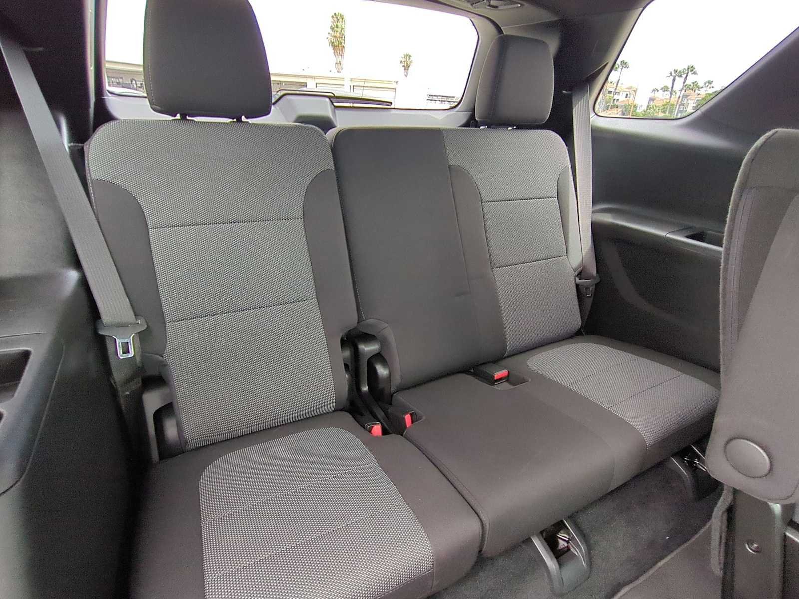 Used 2022 Chevrolet Traverse LT w/ Midnight/Sport Edition FWD image 25