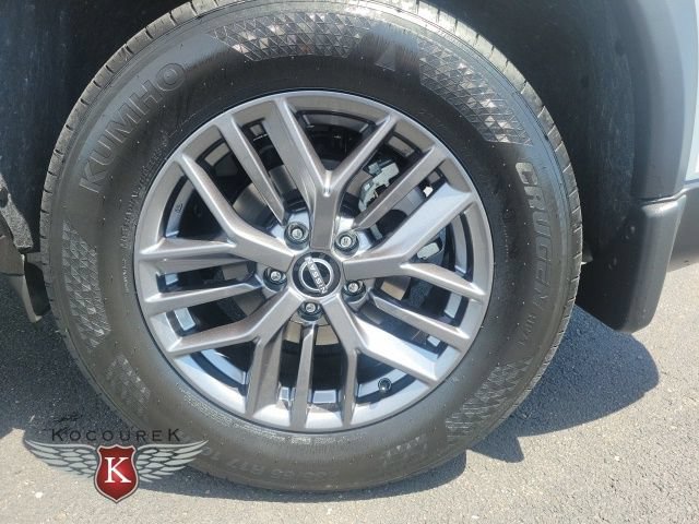 New 2026 Nissan Rogue SV AWD/4WD image 7