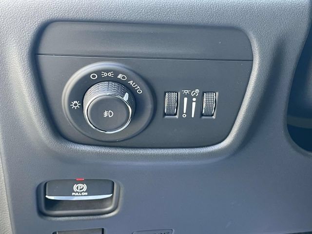 Certified 2024 Jeep Grand Cherokee Summit AWD/4WD image 26