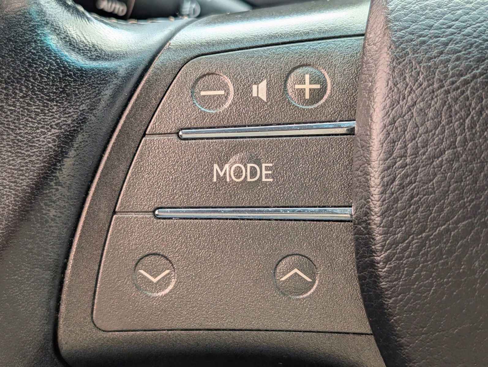 Used 2010 Lexus HS 250h FWD image 31