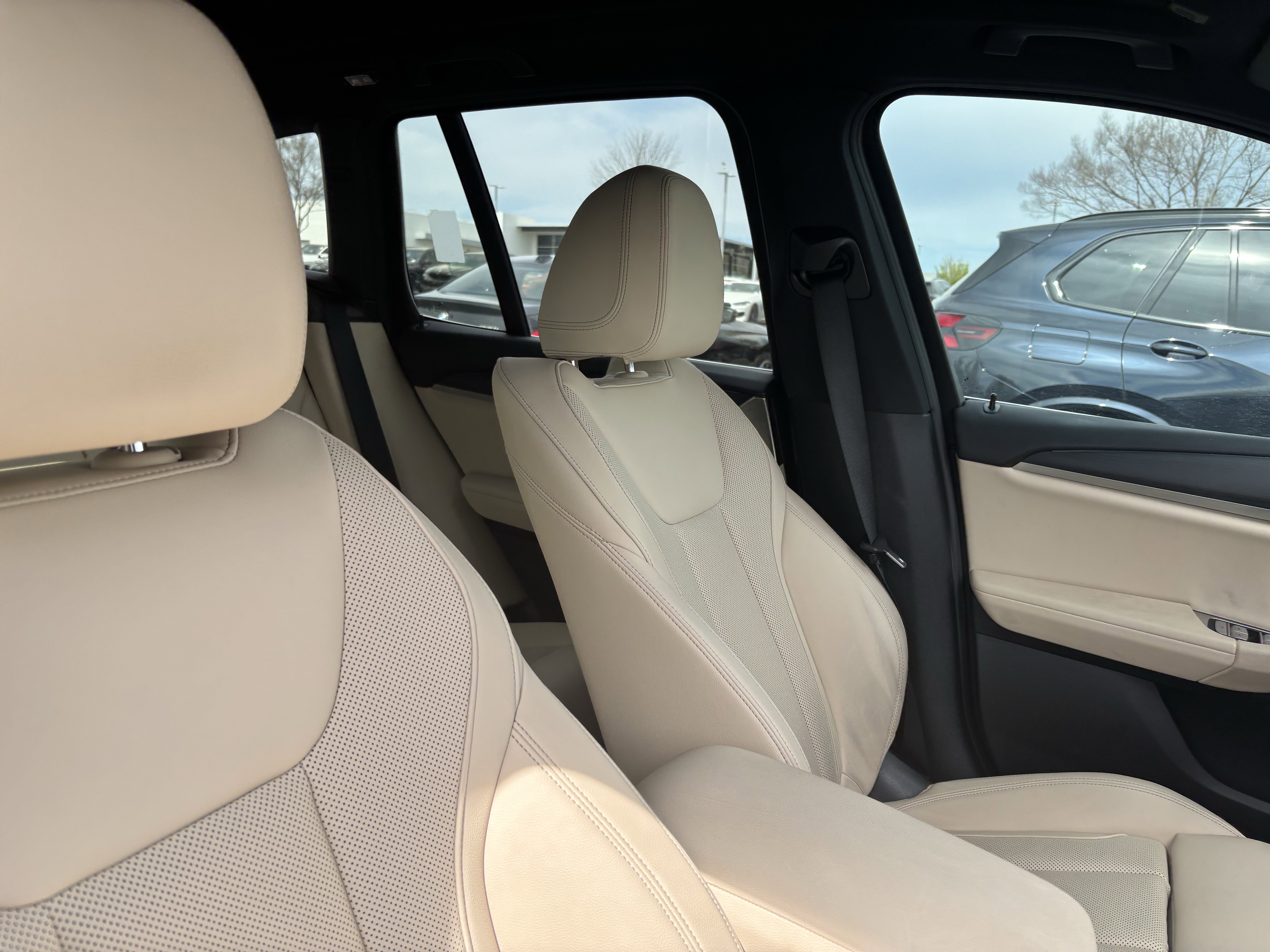Used 2023 BMW X3 sDrive30i w/ Premium Package image 34