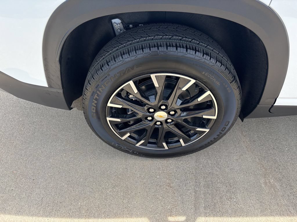 New 2026 Chevrolet Traverse LT w/ Sun and Wheel Package FWD image 62