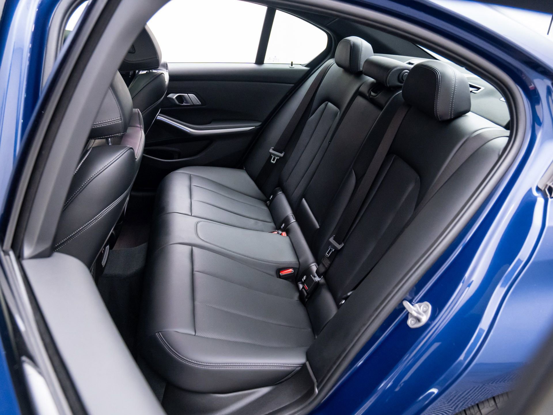 Certified 2023 BMW 330i xDrive Sedan image 17