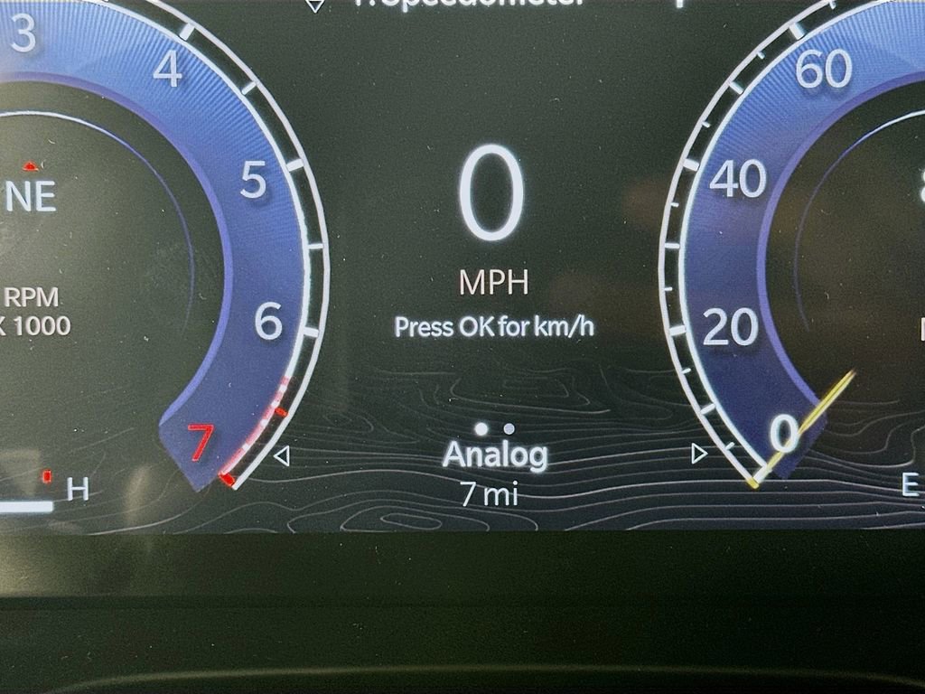 New 2025 Jeep Grand Cherokee Altitude image 11