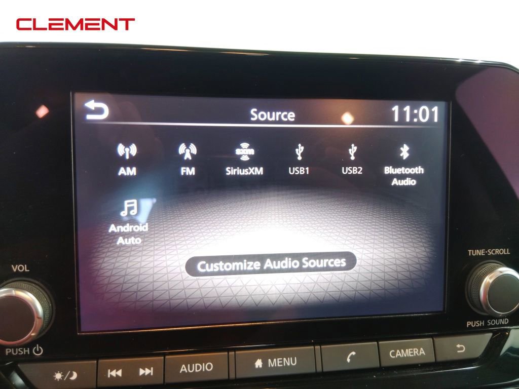 Used 2022 Nissan Pathfinder SV image 17