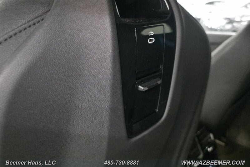 Used 2024 BMW iX xDrive50 w/ BMW I Signature Blue Package AWD/4WD image 29