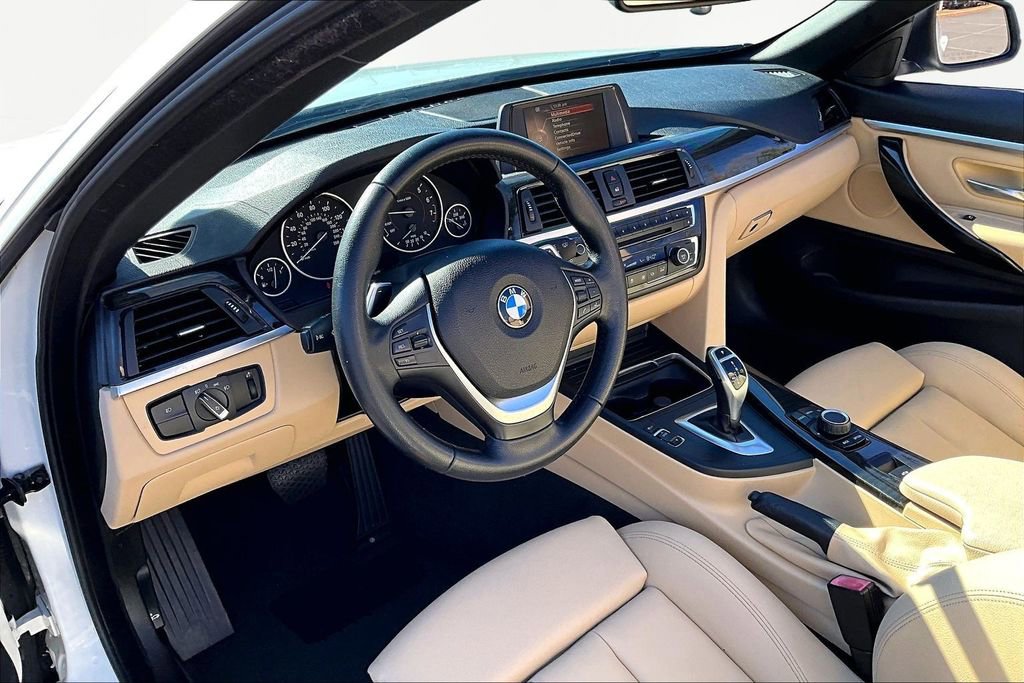 Used 2017 BMW 430i Convertible image 11