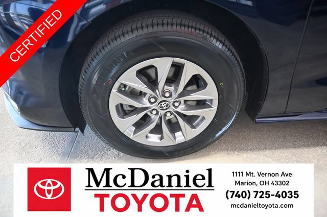 Certified 2025 Toyota Sienna LE AWD/4WD image 31