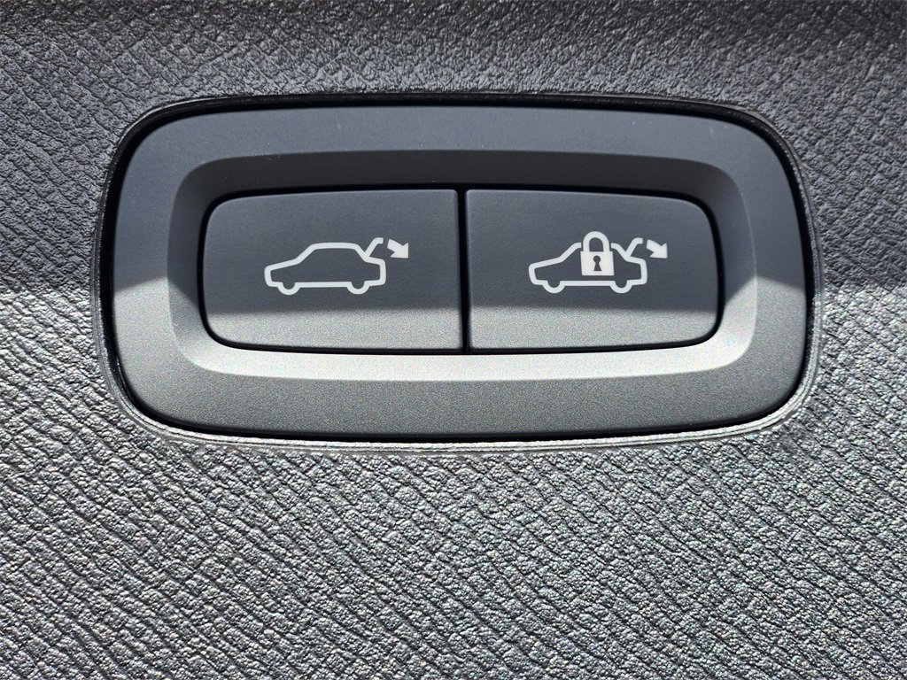 New 2026 Volvo XC90 T8 Ultra image 24