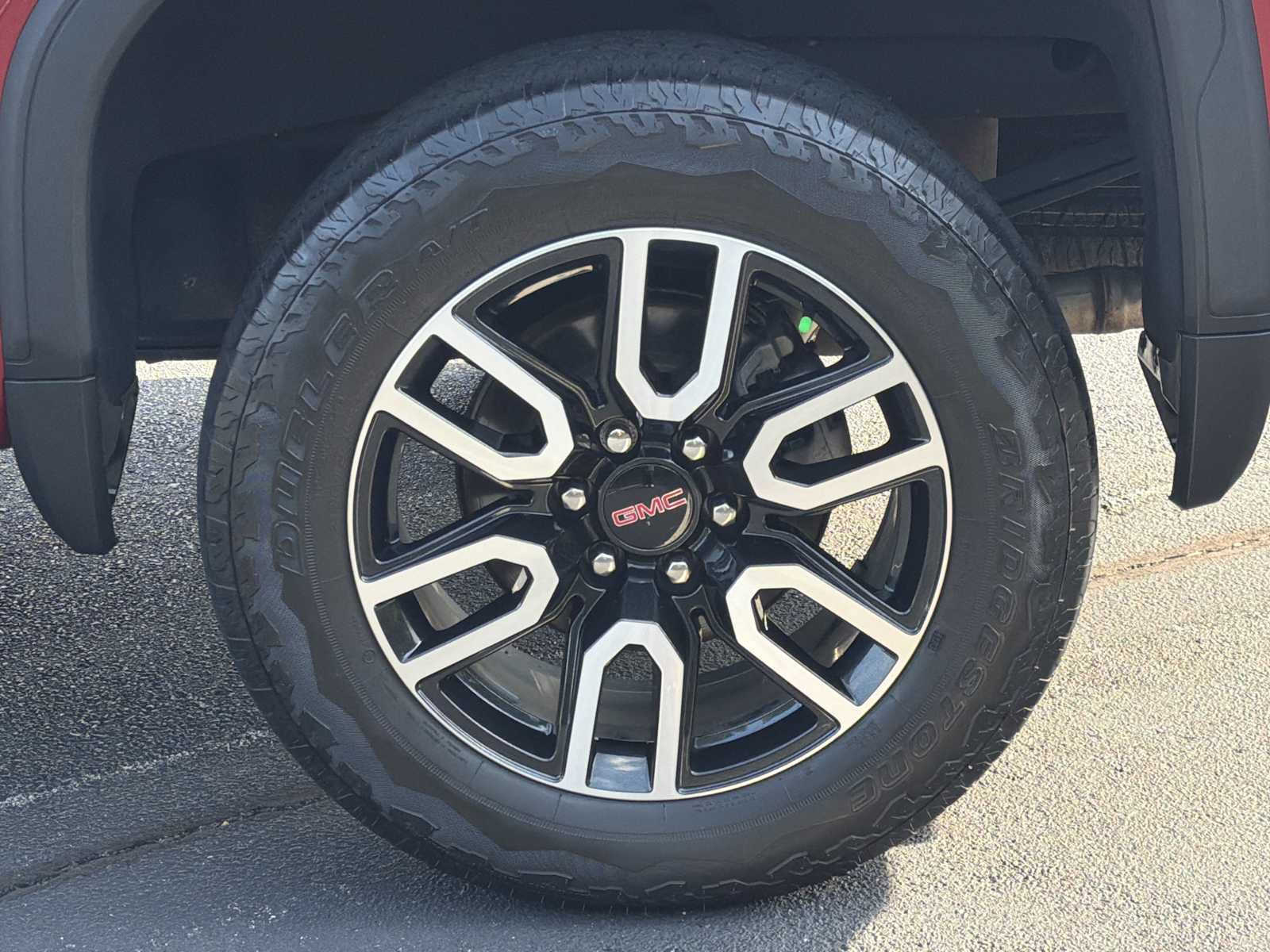 Used 2024 GMC Sierra 1500 AT4 w/ Technology Package AWD/4WD image 34