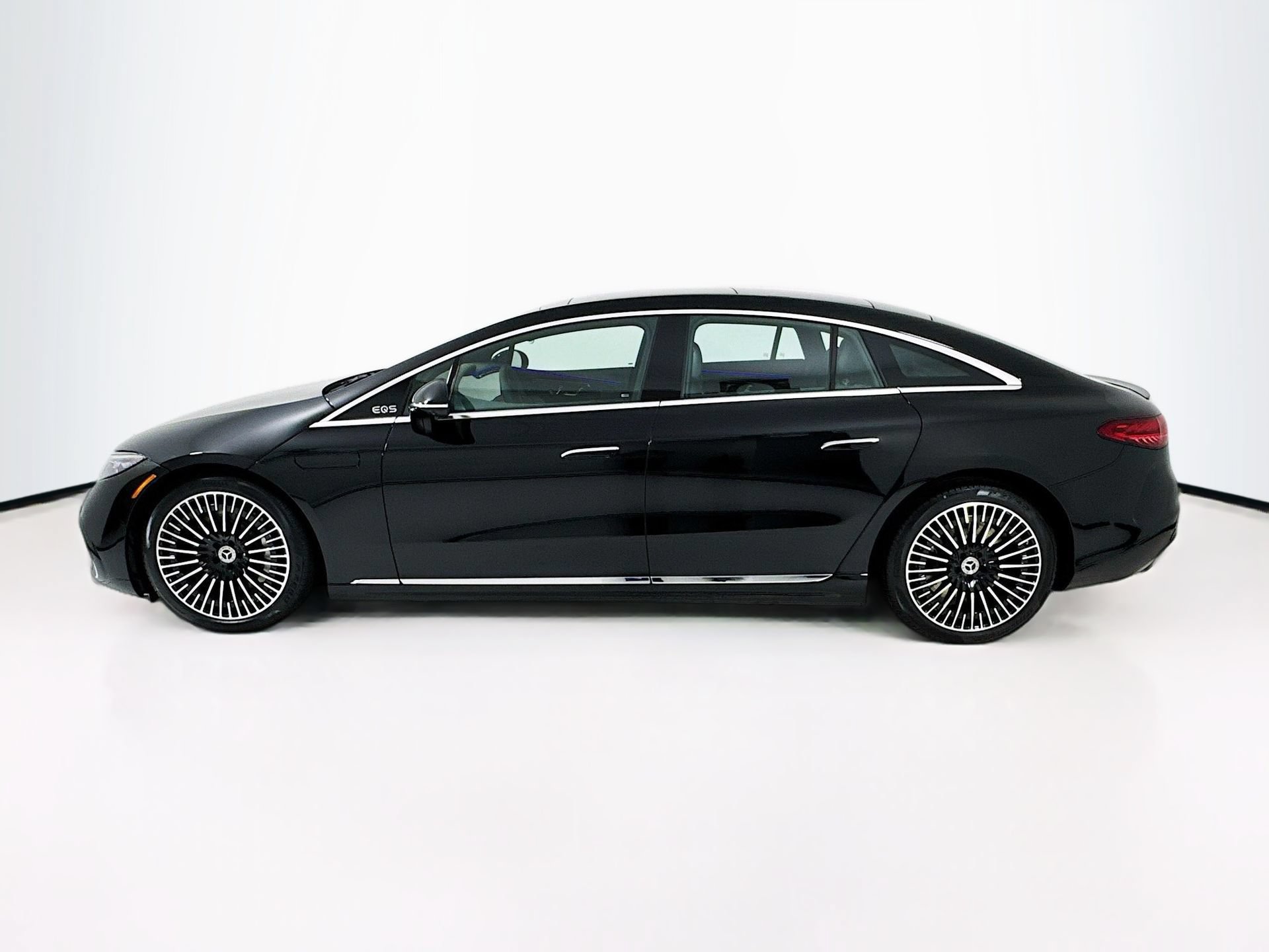 New 2026 Mercedes-Benz EQS 450+ 4MATIC Sedan image 3
