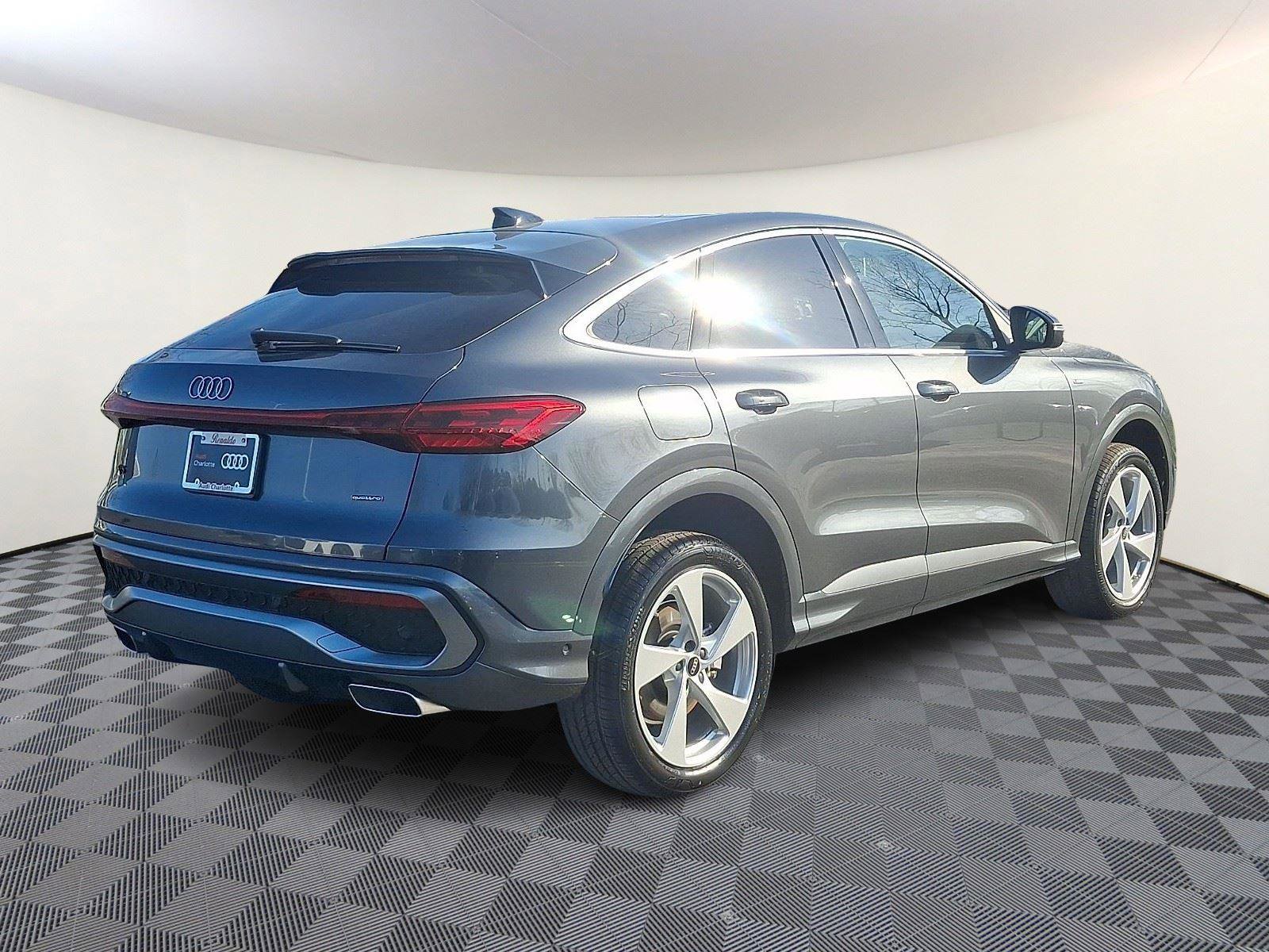 New 2025 Audi Q5 Premium Plus image 6