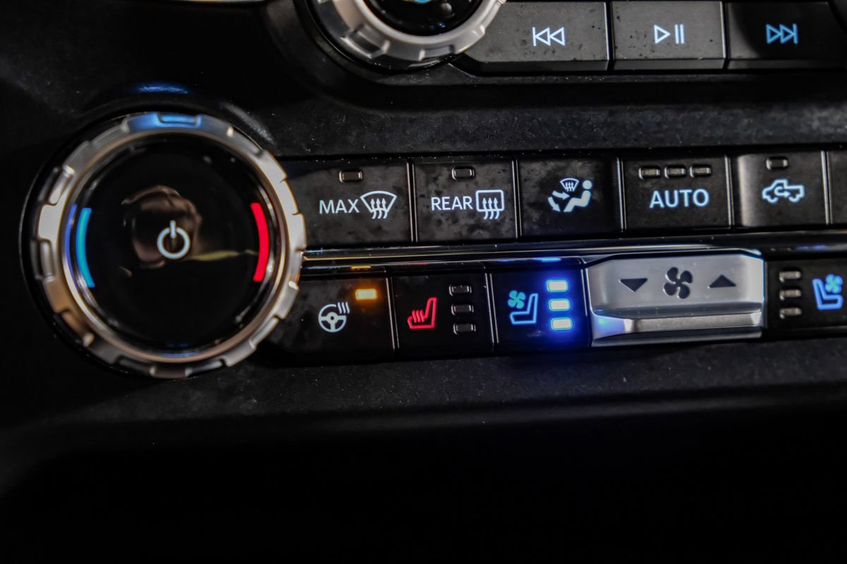 Used 2026 Ford F350 Lariat AWD/4WD image 26