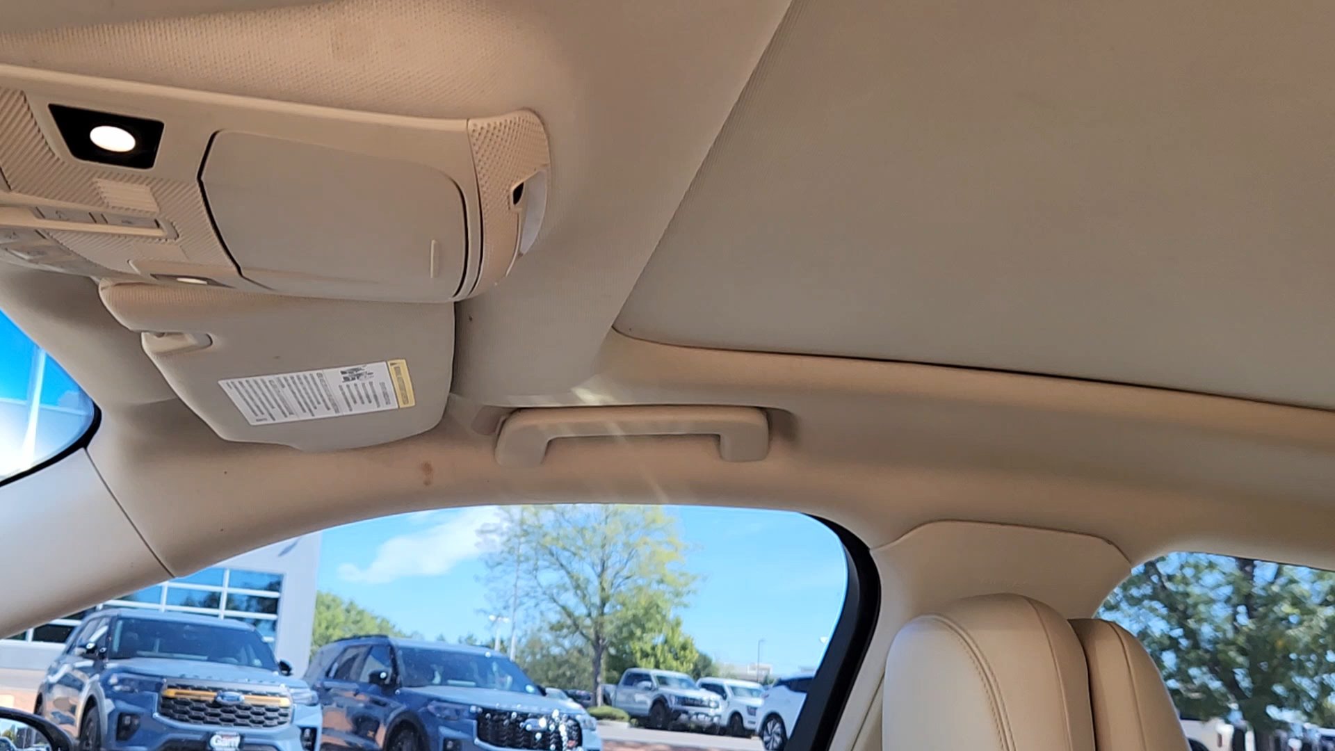 Used 2018 Lincoln Continental Reserve AWD/4WD image 29