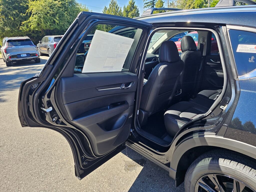 New 2025 MAZDA CX-5 Carbon Edition image 23