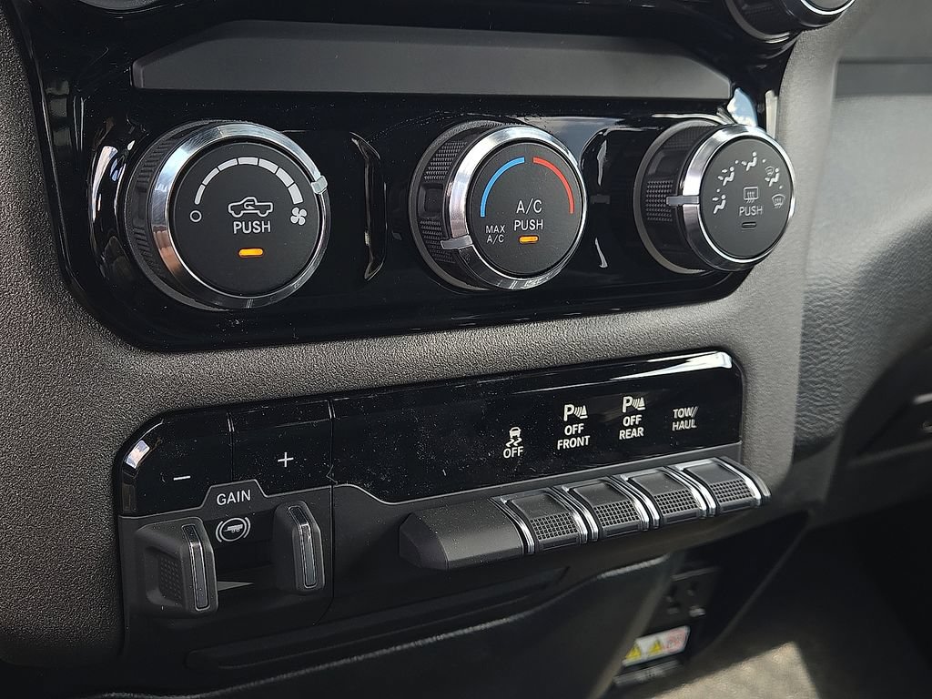 New 2026 RAM 1500 Classic Warlock AWD/4WD image 13