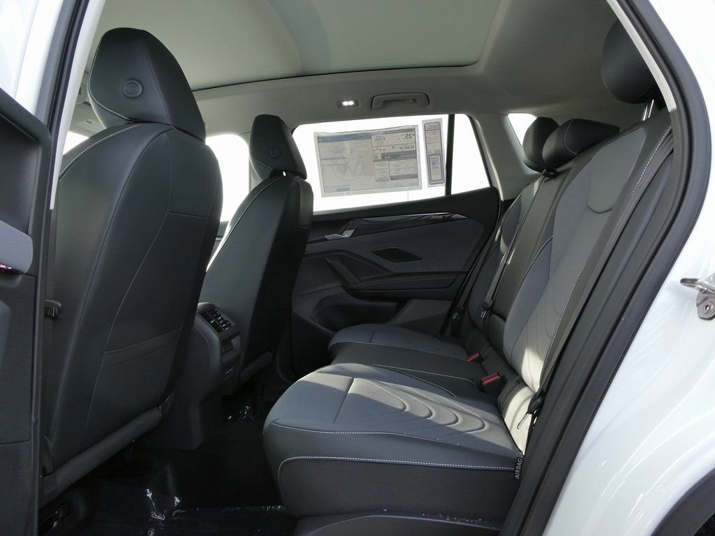 New 2026 Volkswagen Tiguan SE AWD/4WD image 13