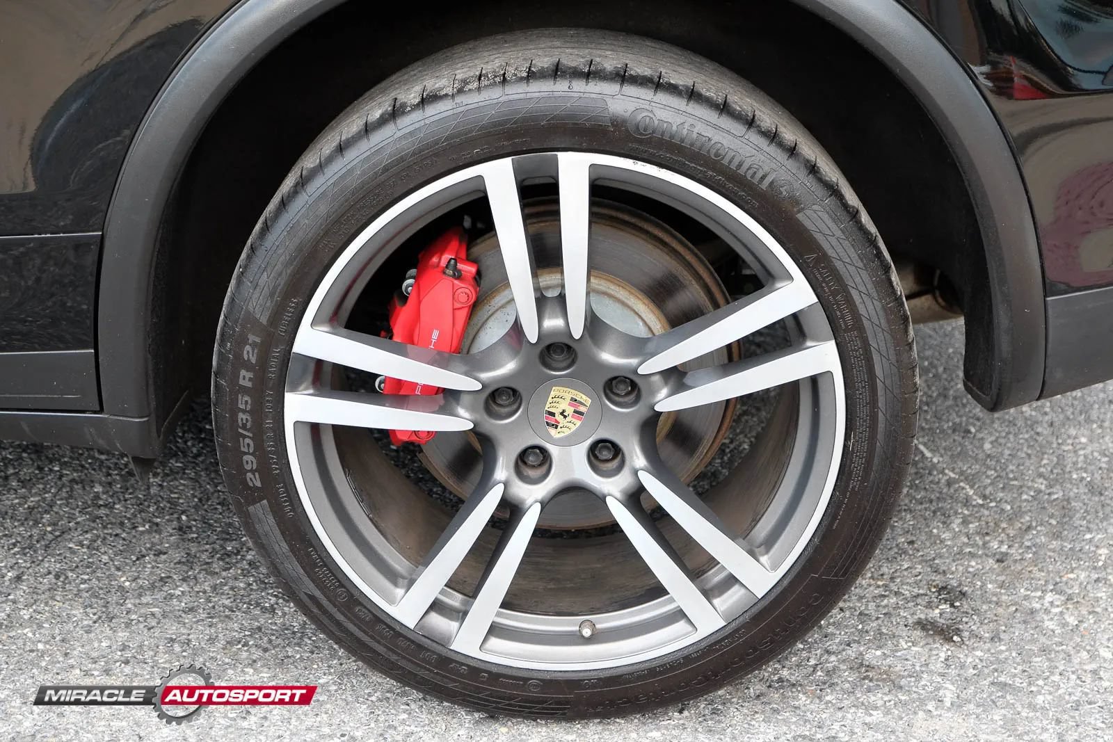 Used 2014 Porsche Cayenne Turbo AWD/4WD image 12