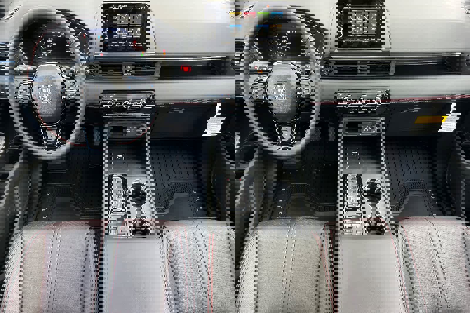 New 2025 Honda Pilot Black Edition image 3