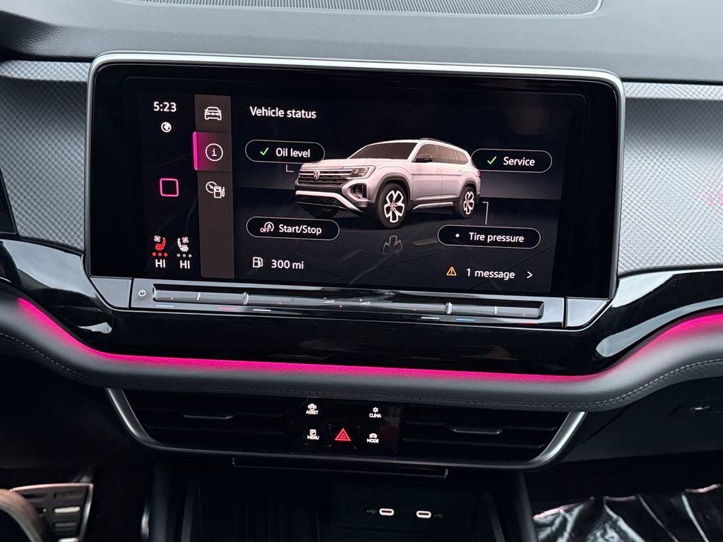 Used 2025 Volkswagen Atlas Peak Edition SE image 16