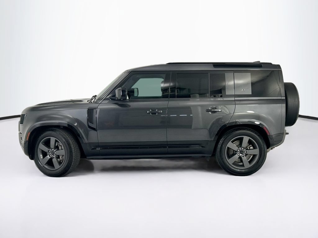 Used 2023 Land Rover Defender 110 X-Dynamic SE AWD/4WD image 8