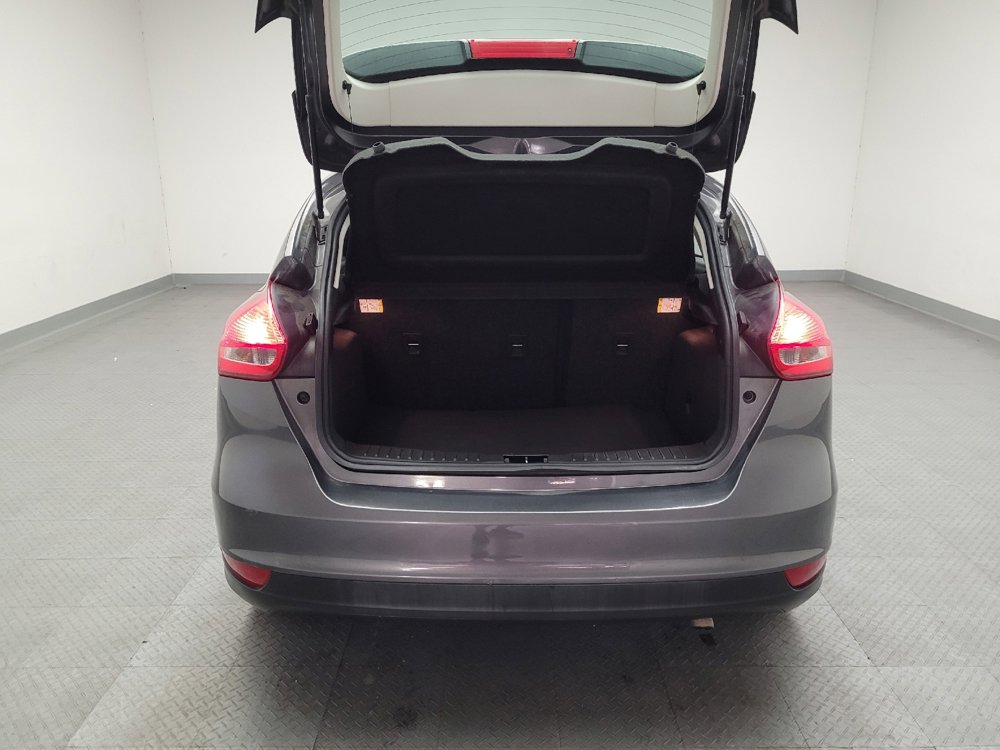 Used 2017 Ford Focus SE image 29