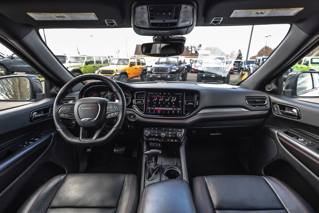 Used 2025 Dodge Durango GT AWD/4WD image 25