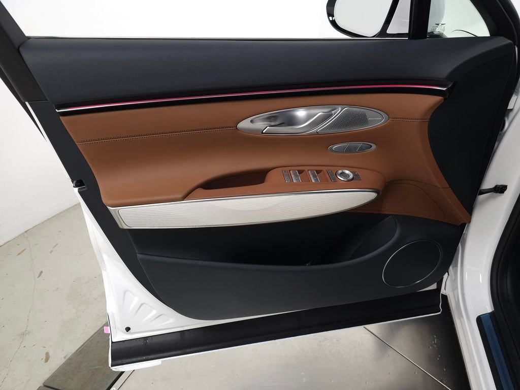 New 2026 Genesis GV70 2.5T Advanced AWD/4WD image 9