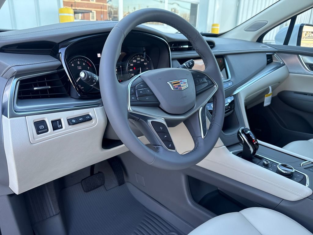 New 2025 Cadillac XT5 Premium Luxury w/ Technology Package image 12